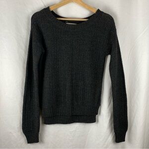 Ambiance Women’s Knot Crew Gray Sweater Size Medium 100% Acrylic